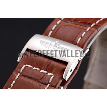 Breitling Navitimer World White Dial Brown Leather Bracelet  622514