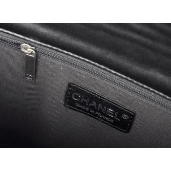 Cheap Chanel Boy Chanel bags 67087 Black Medium Ladies Handbags Replica