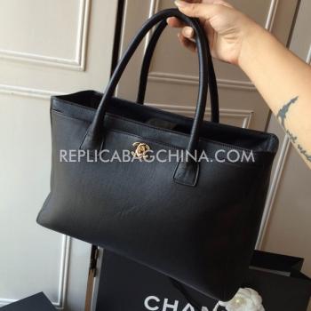 Chanel Cerf Tote Totes Calfskin  Black Replica