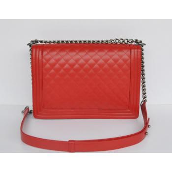 Chanel Boy Chanel Bags 67087 Red Medium Cross Body Bag HM07452