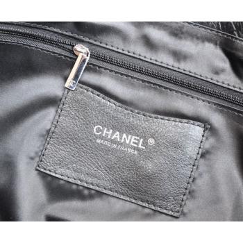 Chanel  bags 48020 Black Medium Cross Body Bag