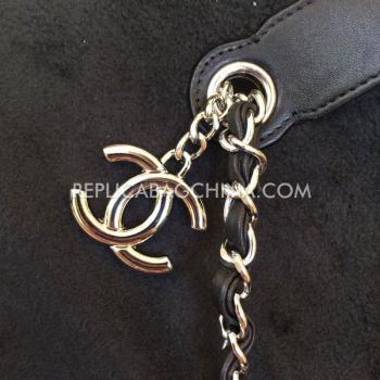 Chanel Shoulder Strap Detachable Black Handbag Leather