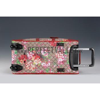 Gucci GG Supreme Blooms Red Print Wheeled Suitcase 18926977