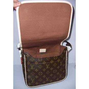 Louis Vuitton Monogram Canvas M40106 Brown Shoulder Bags Unisex HM00276