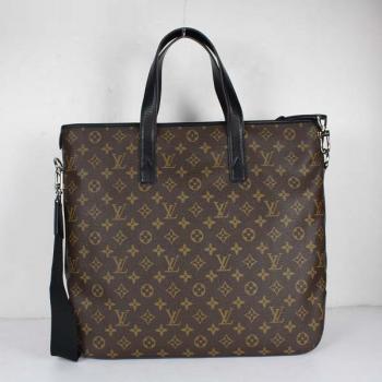 Louis Vuitton Monogram Canvas M57626 Canvas Large Messenger Bag