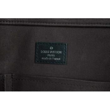 Louis Vuitton Monogram Canvas M57626 Canvas Large Messenger Bag