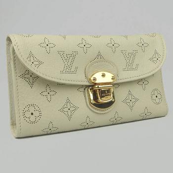 Louis Vuitton Mahina Leather M95550 Beige Cow Leather Wallet