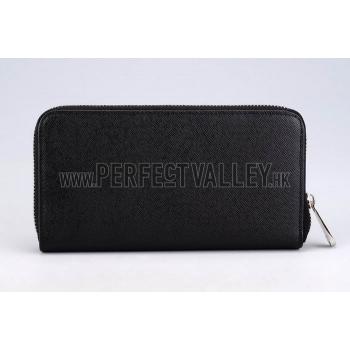 Louis Vuitton Zipped Black Taiga Wallet