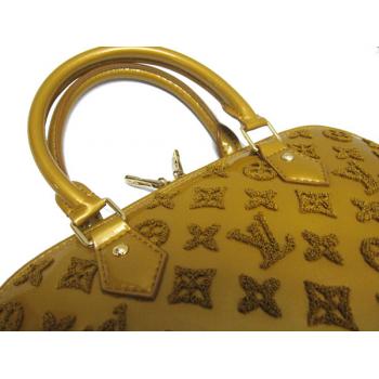 Louis Vuitton  Show Collections M40605A Cow Leather Medium HandBags