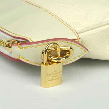 Louis Vuitton Suhali Leather M95629 White Cow Leather Small Bag