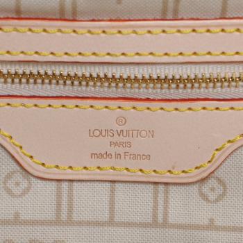 Quality Louis Vuitton Damier Canvas N51108 White Cross Body Bag Ladies