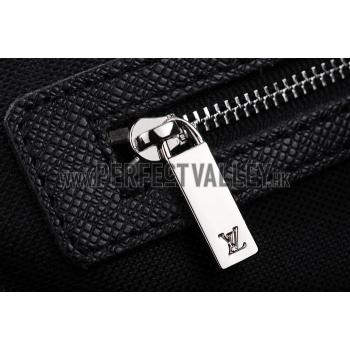 Louis Vuitton Roman GM Taiga Leather Black