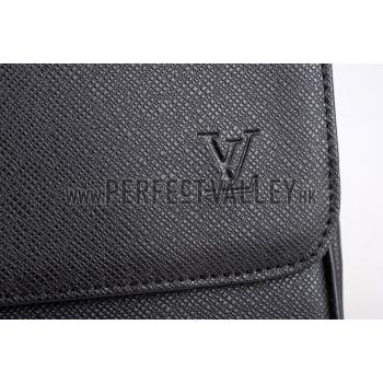 Louis Vuitton Roman MM Taiga Leather Black