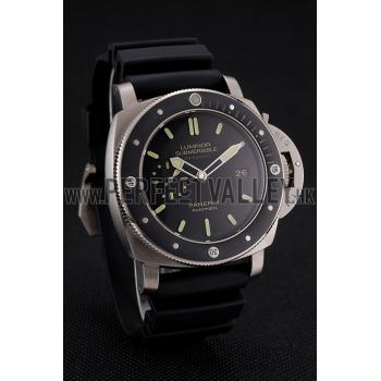 Swiss Panerai Luminor Submersible Black Dial Stainless Steel Case Black Bezel Black Rubber Strap