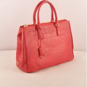 Prada  16625M Ladies Handbag Pink