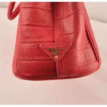 Prada  16625M Ladies Handbag Pink