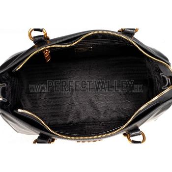 Prada   Handle Black