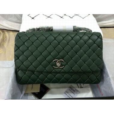 Chanel Green Handbag Reissue 2.55 Calfskin