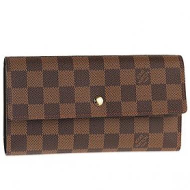 Louis Vuitton Damier Tresor Wallet