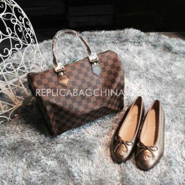 Louis Vuitton  Brown Genuine Leather Handbag