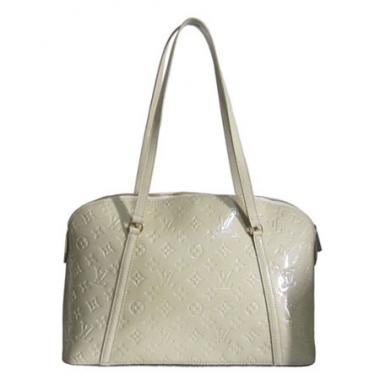 Louis Vuitton Monogram Vernis M91594 White Enamel Cross Body Bag