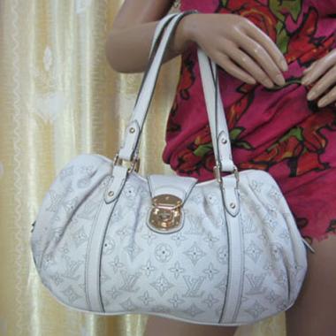 Louis Vuitton Mahina Leather M97053 White Large Ladies Bags